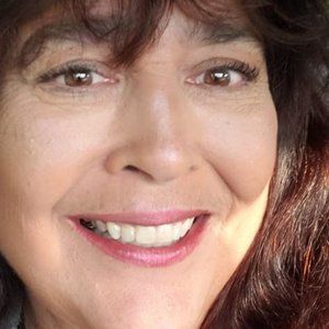 Meet your Posher, Toni